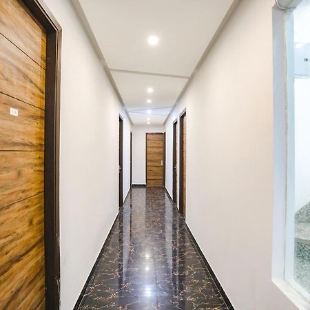 Fabhotel F9 Sector 19 Noida Exterior photo