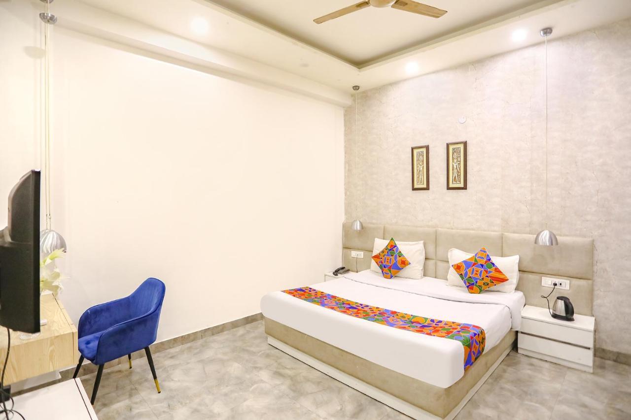 Fabhotel F9 Sector 19 Noida Exterior photo